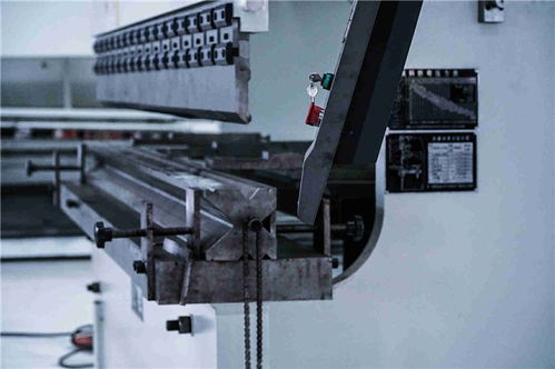 長(zhǎng)河機(jī)械 廣州水陸挖掘機(jī)改裝專家，助力建筑工程機(jī)械租賃市場(chǎng)升級(jí)